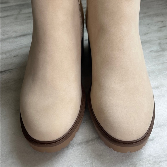 Soda Beige Ankle Boots with Knit Detail NWOT - Picture 3 of 8